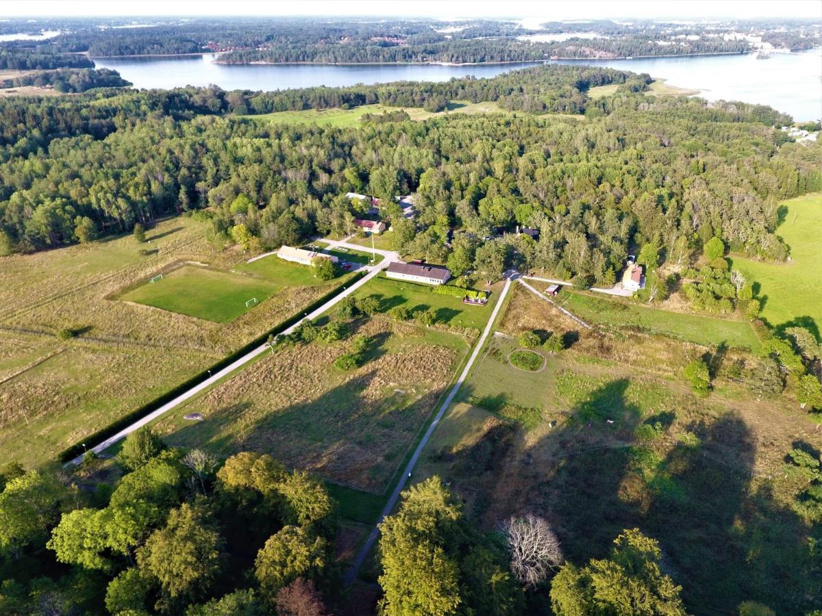 Bogesund Slottsvandrarhem Albergue Vaxholm Exterior foto