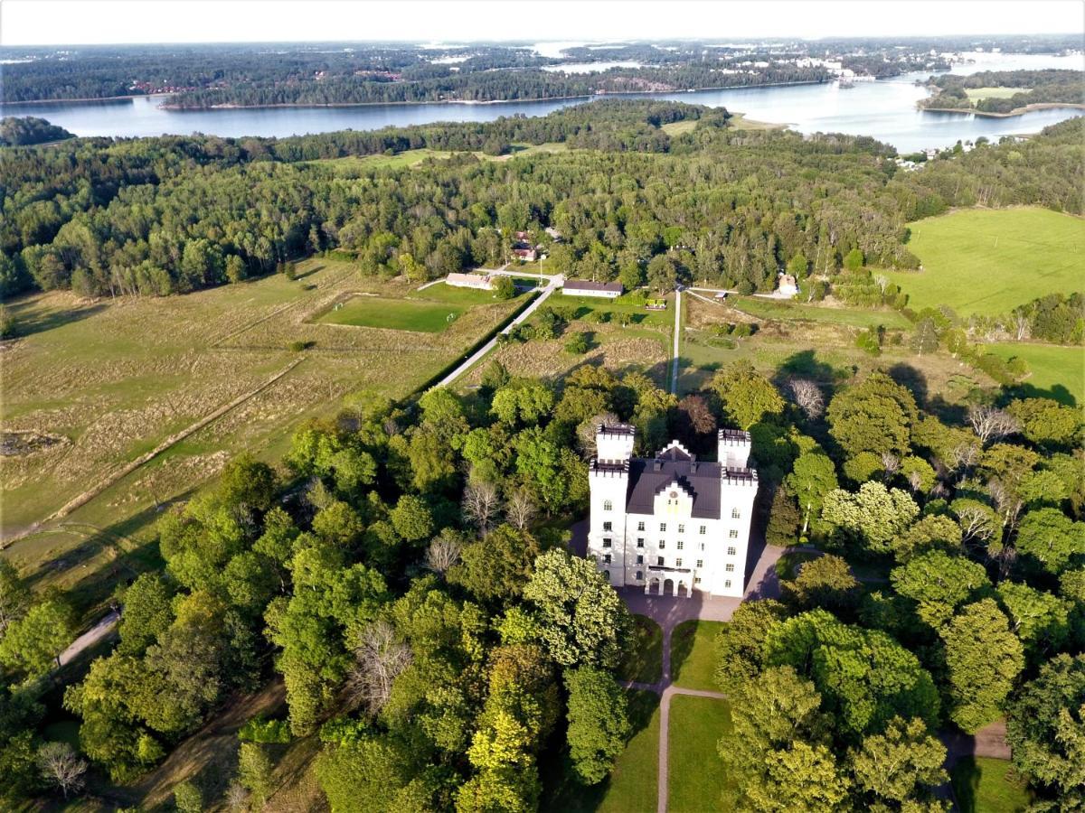 Bogesund Slottsvandrarhem Albergue Vaxholm Exterior foto