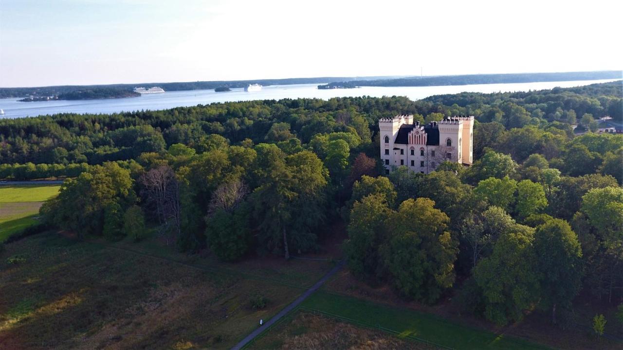 Bogesund Slottsvandrarhem Albergue Vaxholm Exterior foto